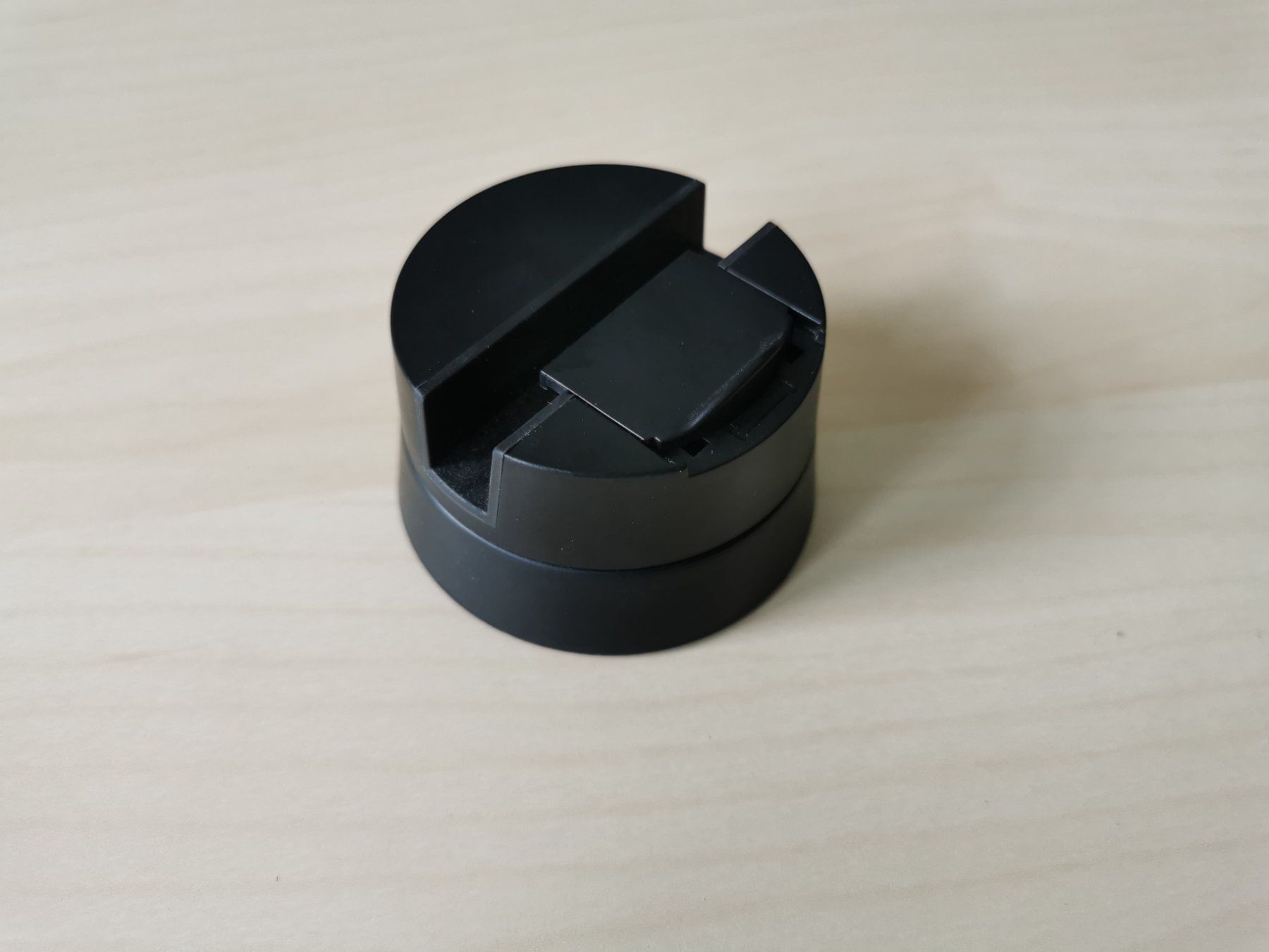 Treppiedi & Teste: Panorama Smartphone-Ständer – Usato da Zürich venduto da ms993 2