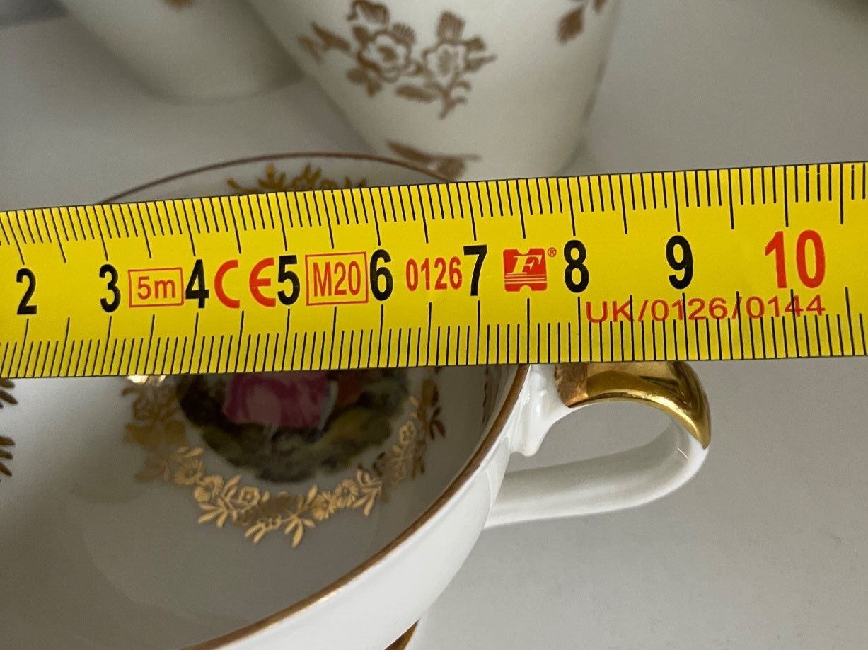 Set di piatti: Service à café vintage Bavaaria doré, – Usato da Peseux venduto da Chimon59 7