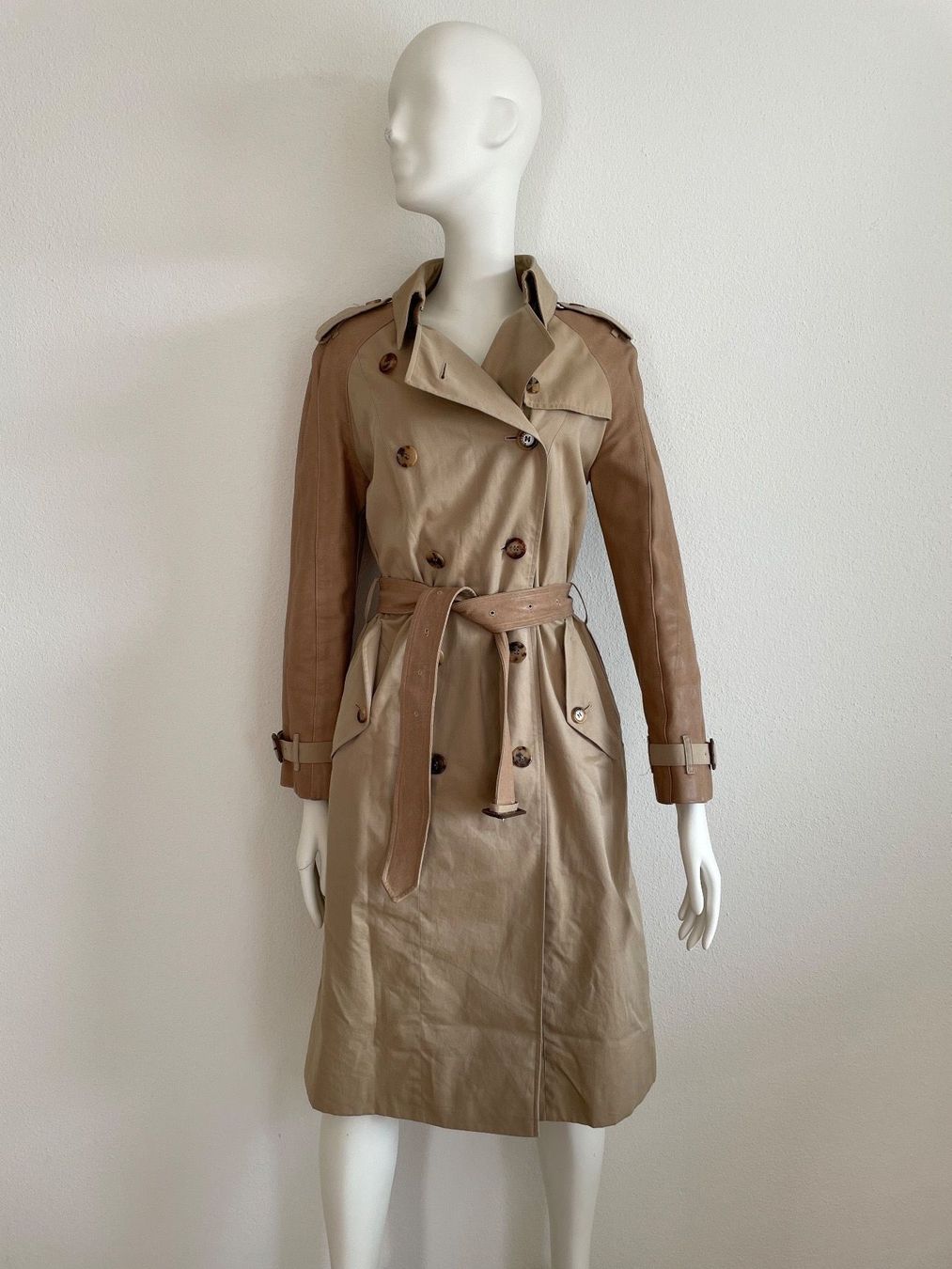 Burberry Cappotti: Burberry Trenchcoat – Usato da Winterthur venduto da 11.11