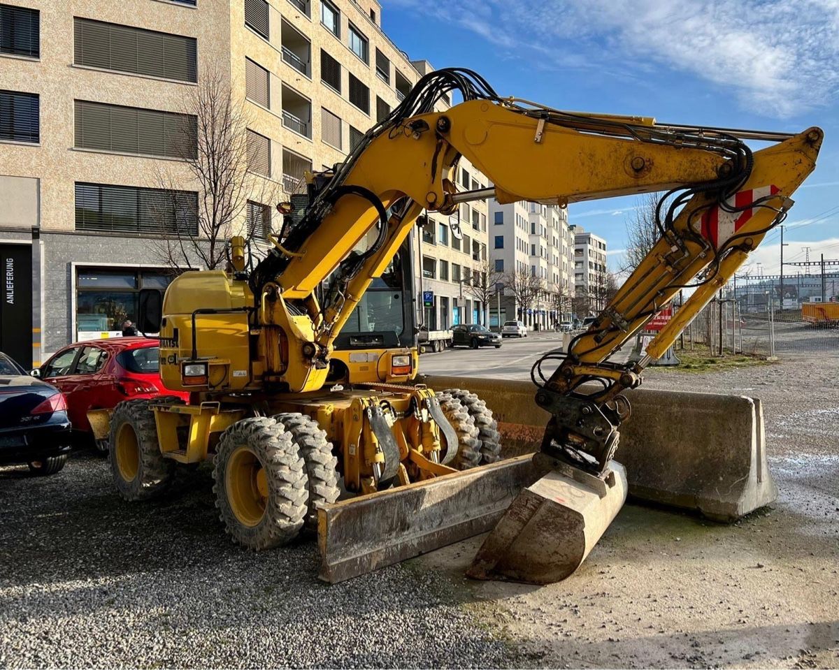 Komatsu Escavatori: Bagger Komatsu PC 98MR-S – Usato da Bülach venduto da labf 1