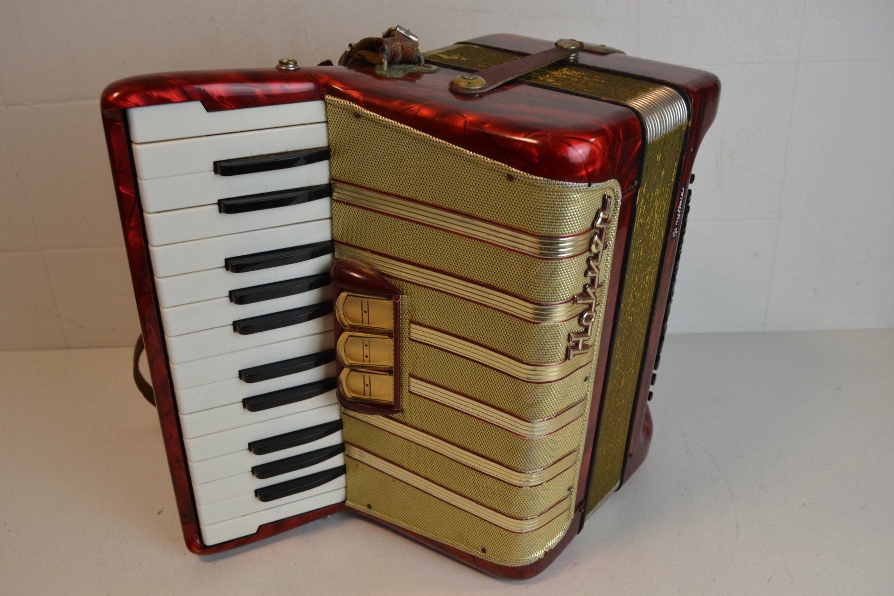 Hohner Strumenti musicali: Akkordeon chromatisch Hohner Concerto I – Usato da Zürich venduto da Brockito 6