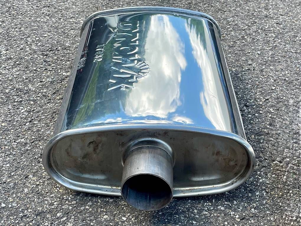 Auspuffanlagen: DynoMax Ultra Flo SS Universal Polished Performance-Auspuff – Gebraucht aus Turbenthal von Retoo 2