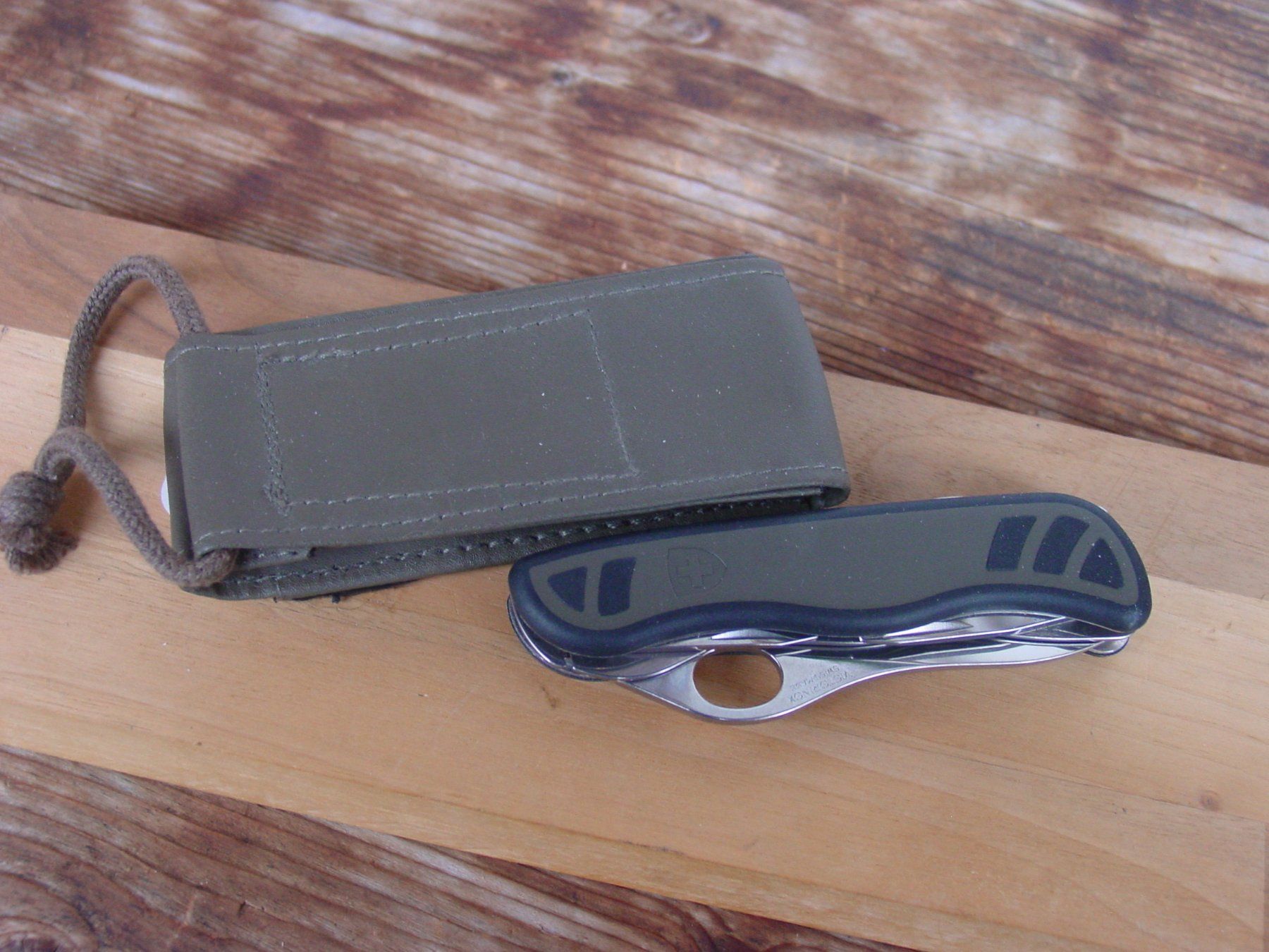 Victorinox Coltelli tascabile: Victorinox CH Armee, Mod 08 / 2008 mit Etui – Nuovo (secondo la descrizione) da Ursenbach venduto da rekruten-shop 3