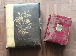 2 antike Familienalbum mit Inhalt