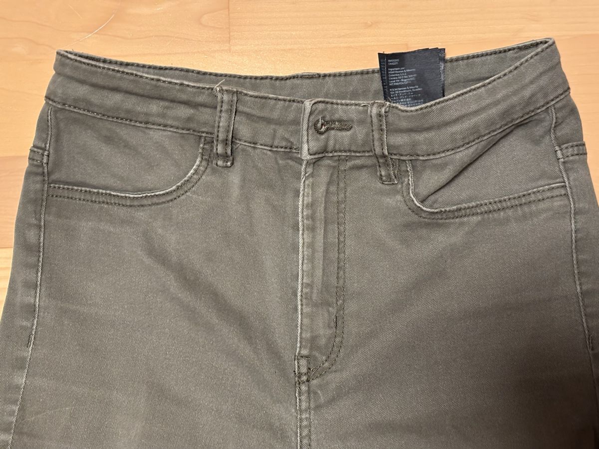 H&M Jeans: Jeans Hose grün 38 – Usato da Kesswil venduto da Branca-01 4