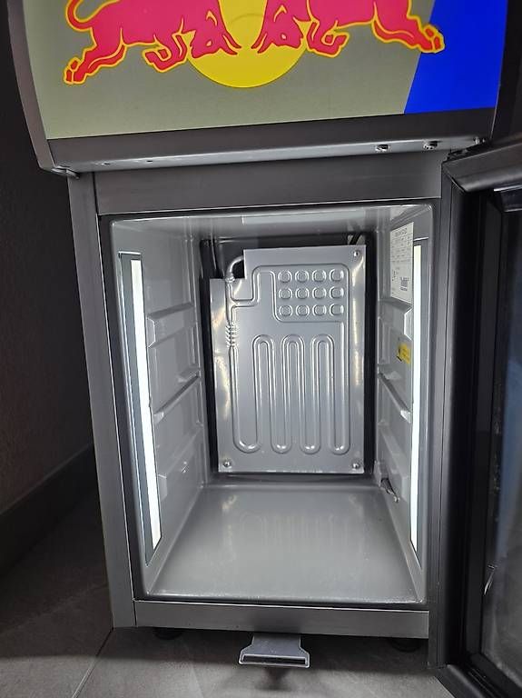 Red Bull Kühlschrank: Frigo redbull da collezione – Gebraucht aus Cugnasco von Franky_min 1