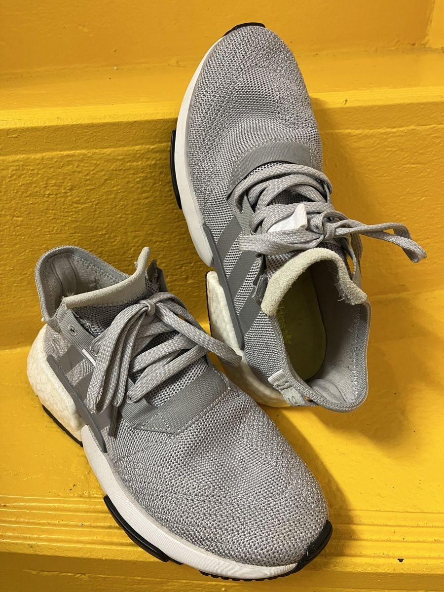 Adidas Scarpe da donna: Adidas Sneaker, Gr. 39.5, grau – Usato da Schönenwerd venduto da Jovanotti99 2