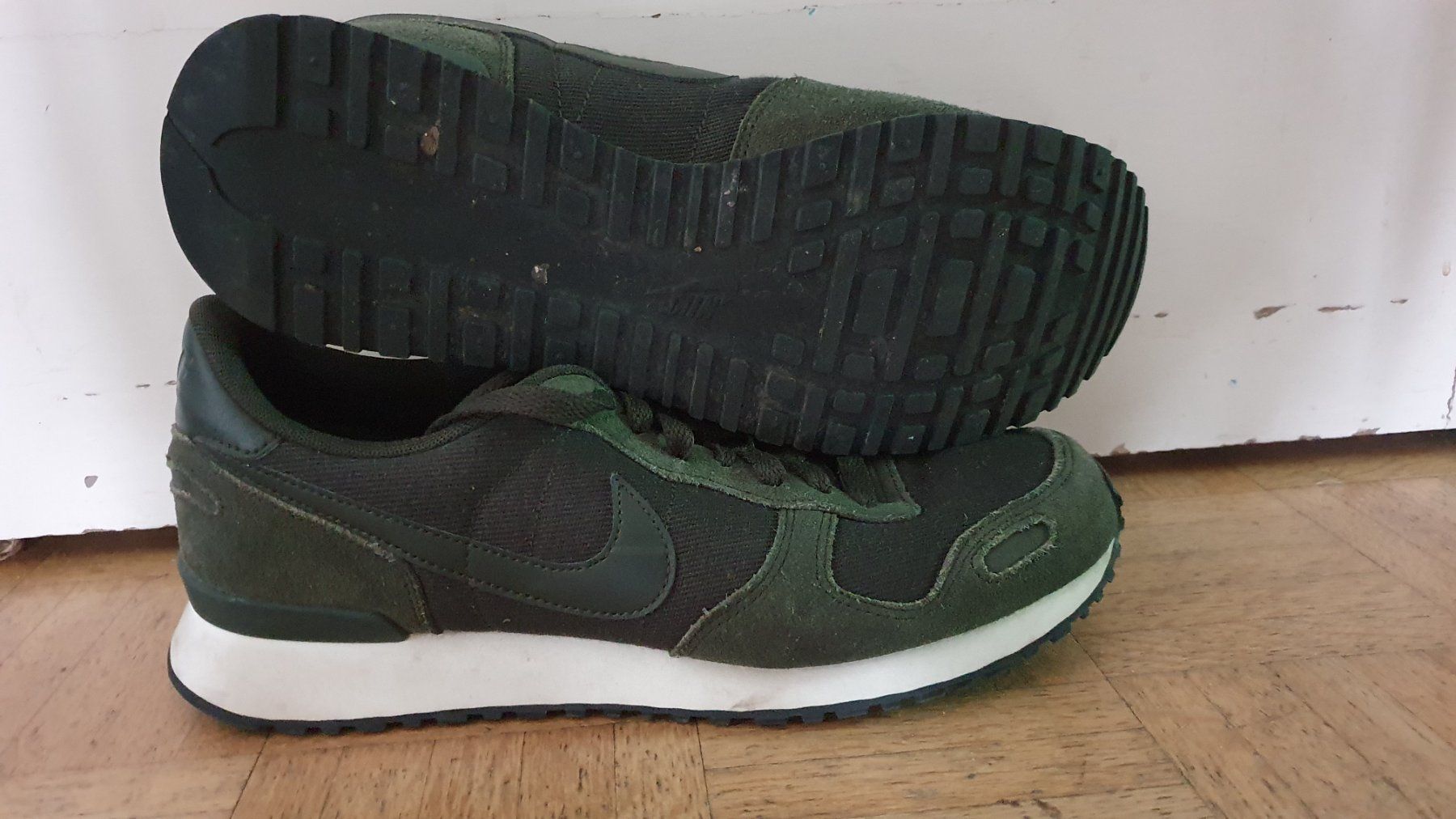 Nike Scarpe da uomo: Nike Sneaker, Gr. 42,5 – Usato da Muttenz venduto da pixopus 1
