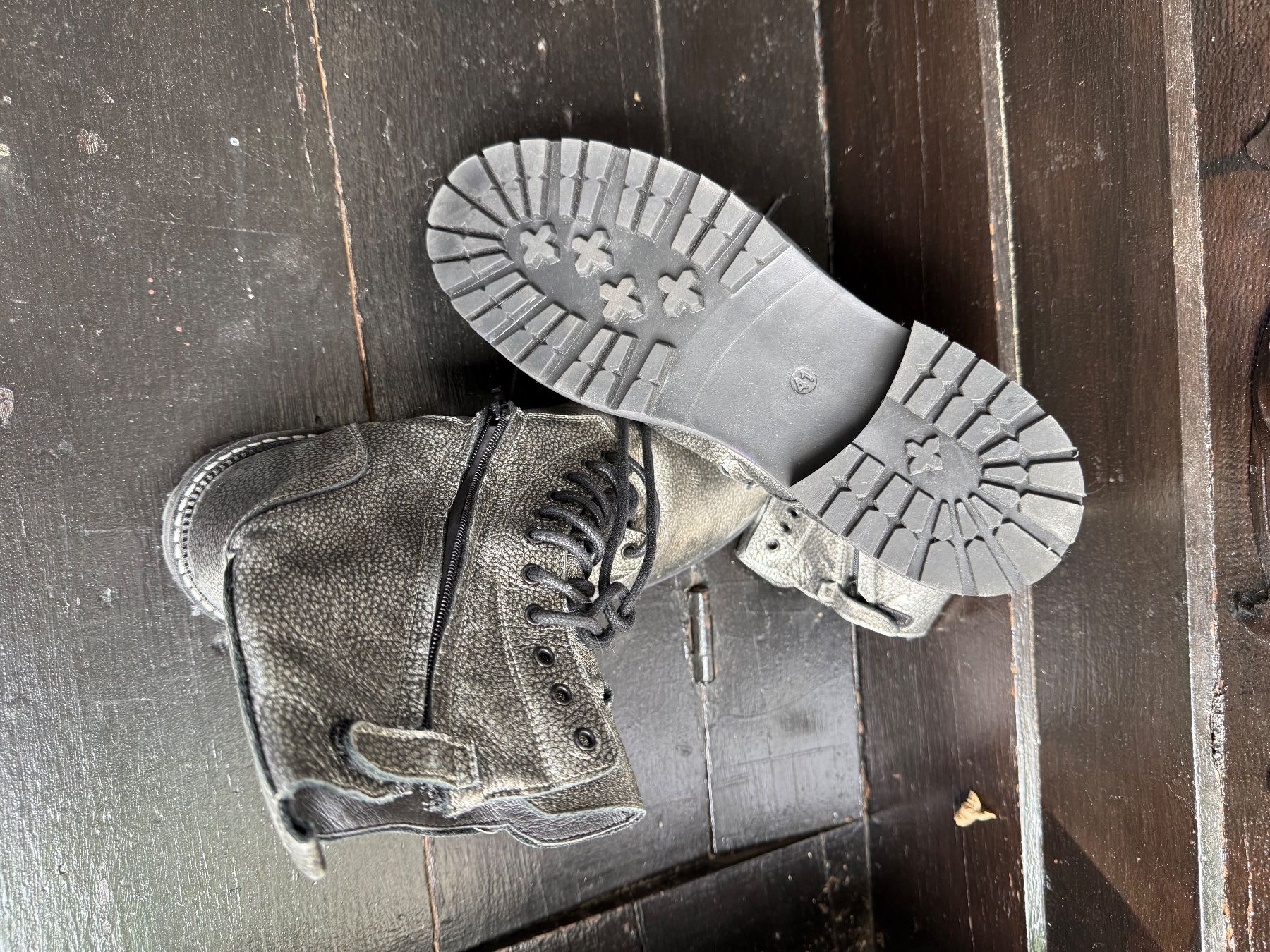 Chaussures femmes: Silber Boots Gr 41 – D'occasion à Kirchdorf AG par sauglatt01 2