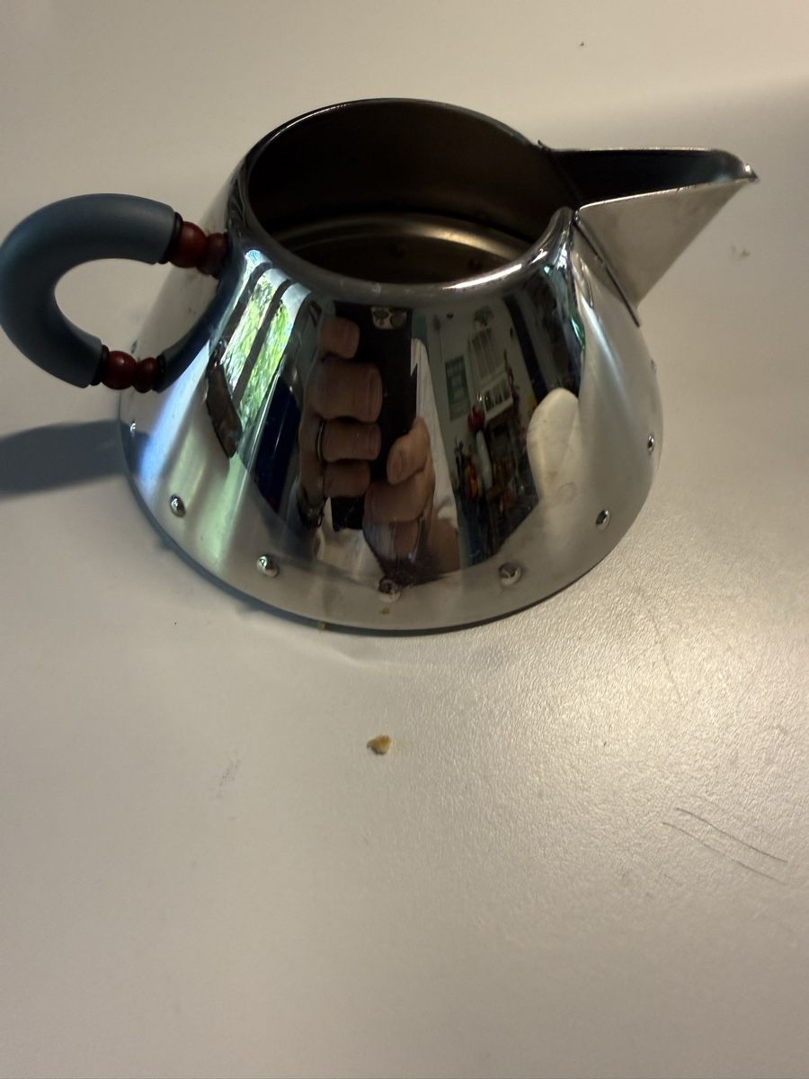 Alessi Teiere: Alessi kaffeekännchen – Usato da BASEL venduto da zum_schneugge