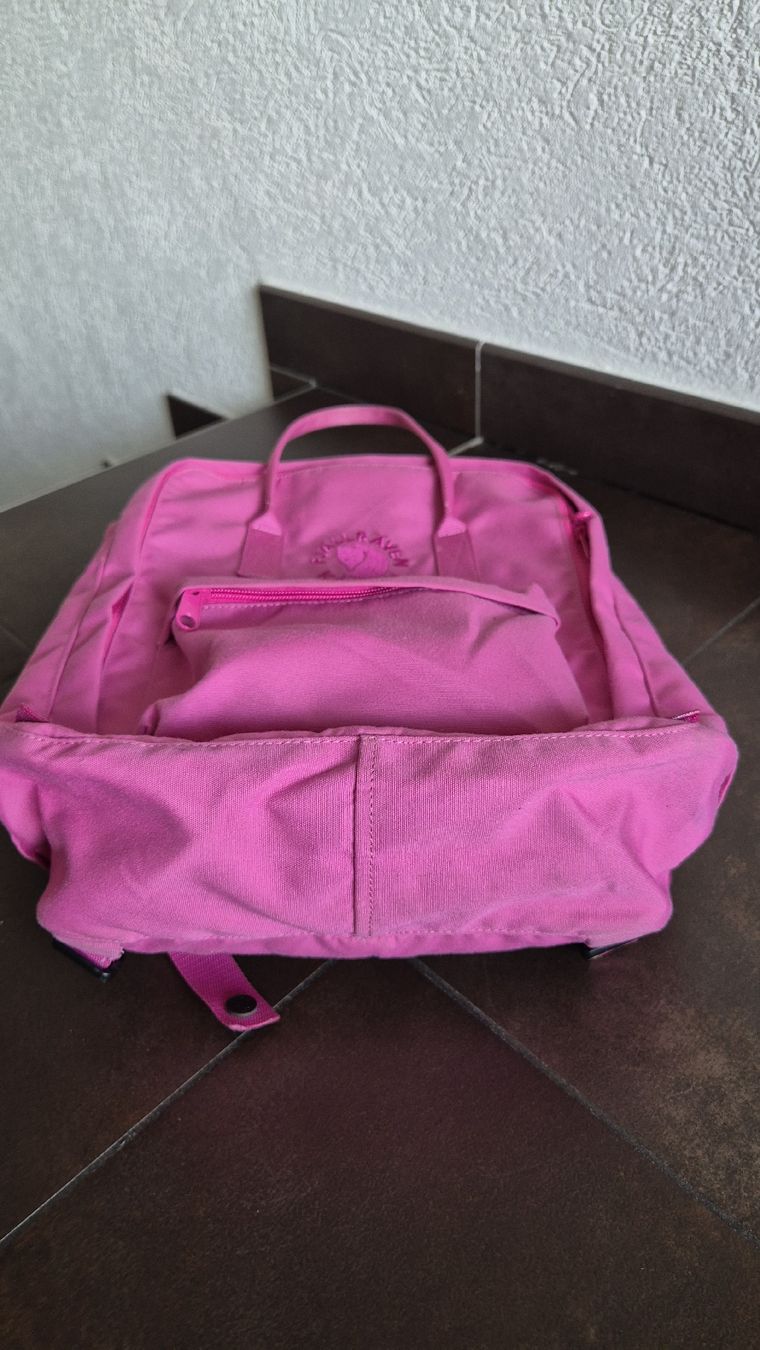 Fjällräven Rucksäcke: Fjällräven Kanken Rucksack, klassische Grösse – Gebraucht aus Oberentfelden von Principessa75 3