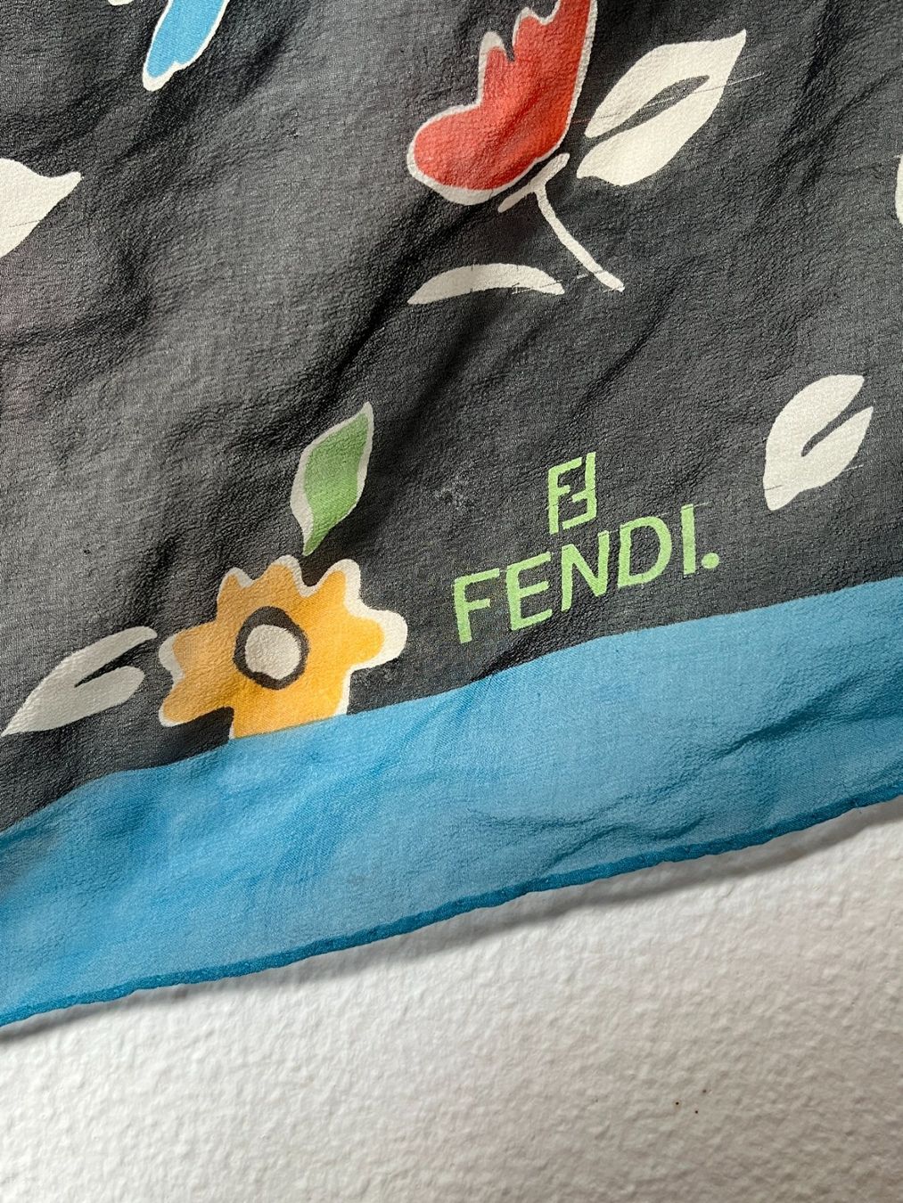 Fendi Foulard & Sciarpe: FENDI foulard – Usato da Winterthur venduto da L.K.I. 2