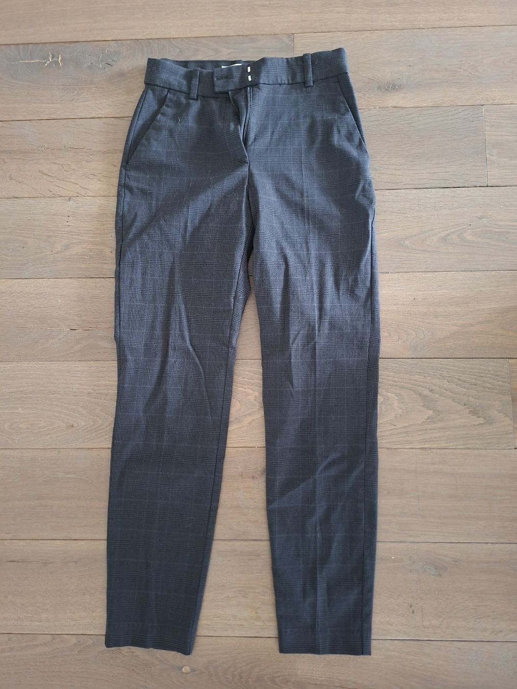 Hosen: feste Hose H&M, Grösse 38 – Gebraucht aus Rain von pri_k9km