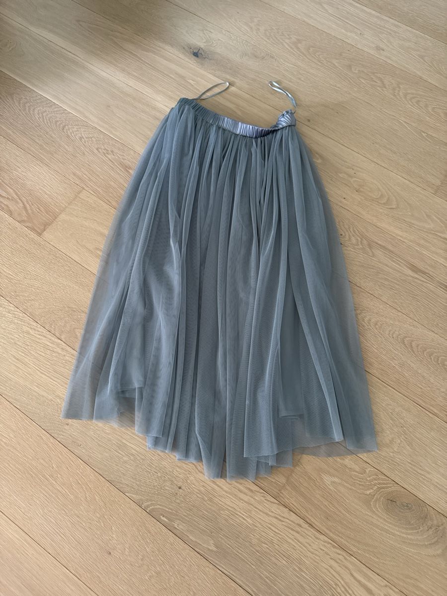 Robes: Zweiteiliges Festkleid S – Neuf (Voir description) à Nürensdorf par Hlen 1