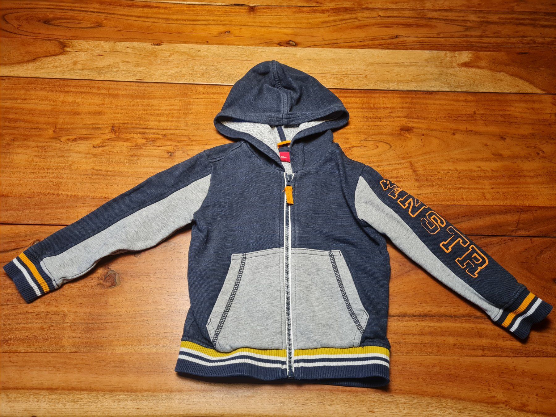 S.Oliver Maglioni & Felpe: Kinder Marken Pullover S.Oliver mit Reissverschluss gr.92/98 – Usato da Otelfingen venduto da Amors 2