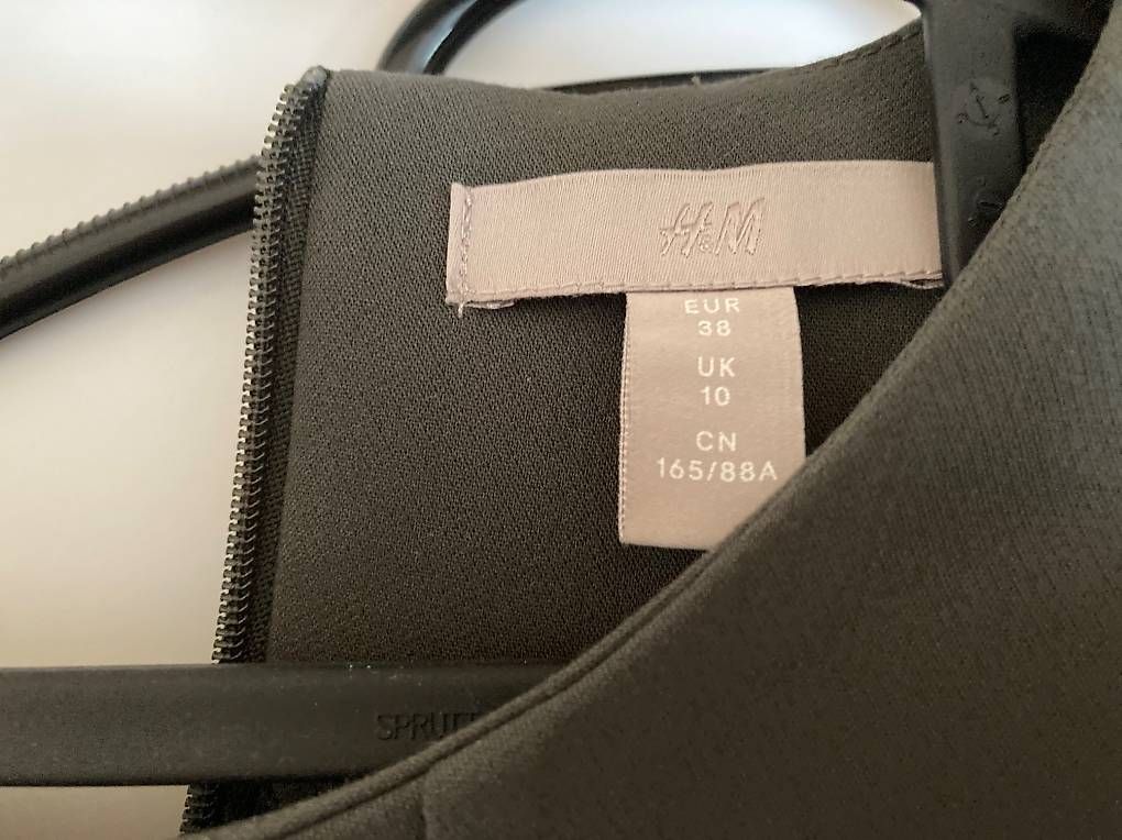 H&M Kleider: Robe H&M 38 – Gebraucht aus Aproz (Nendaz) von stbornet 1