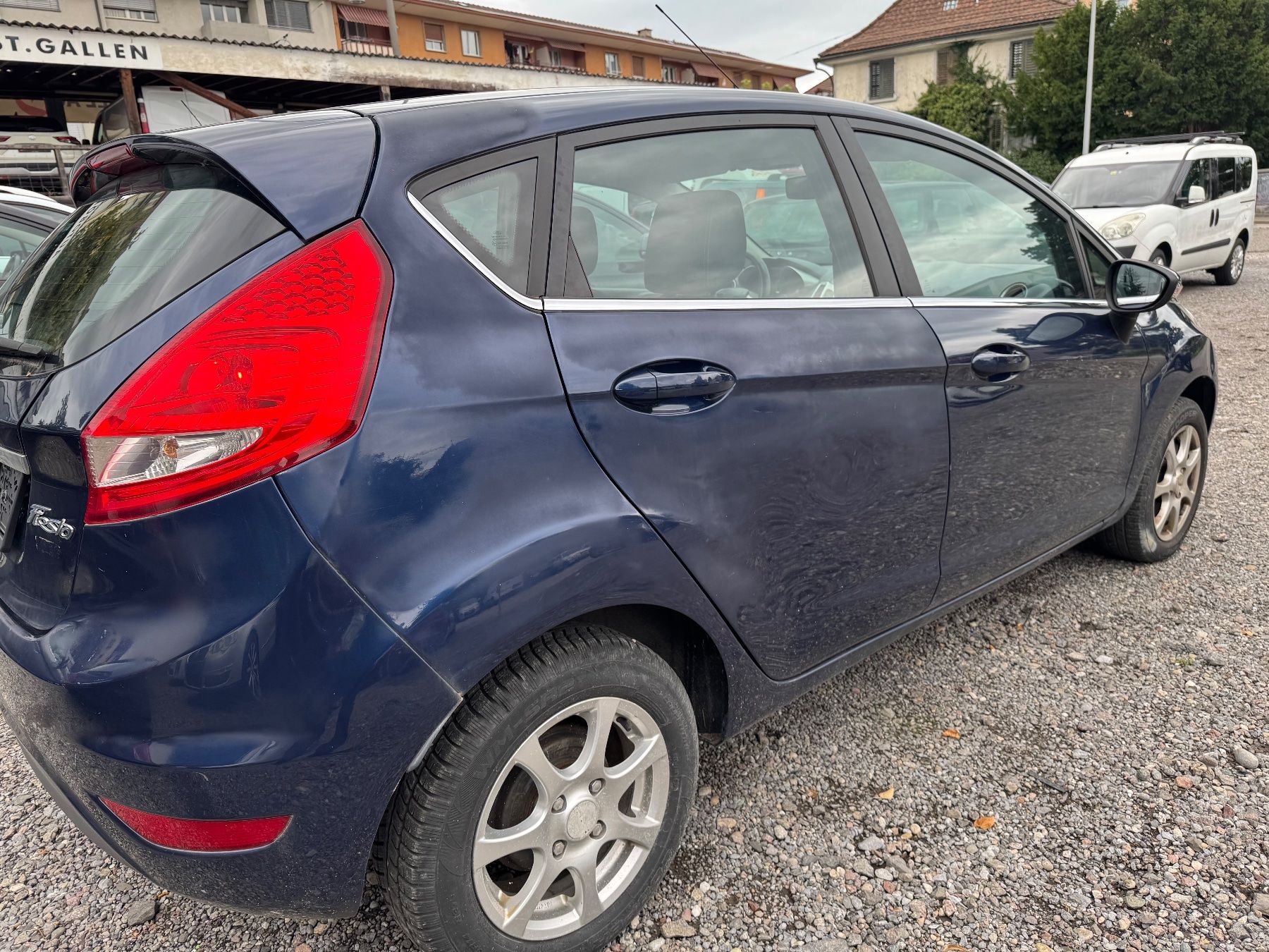 Ford Automobili: Ford Fiesta 1.4i – Usato da St. Gallen venduto da AutoSG 3
