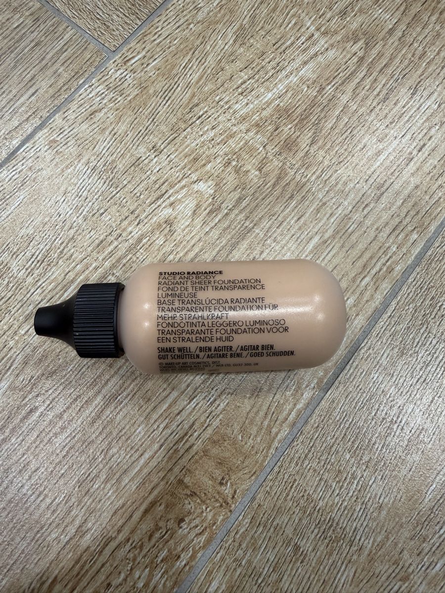 Mac Cosmetics Maquillage: NEU MAC Studio Radiance Foundation 50ml  – Neuf (Voir description) à St. Gallen par kka_l9wg 1