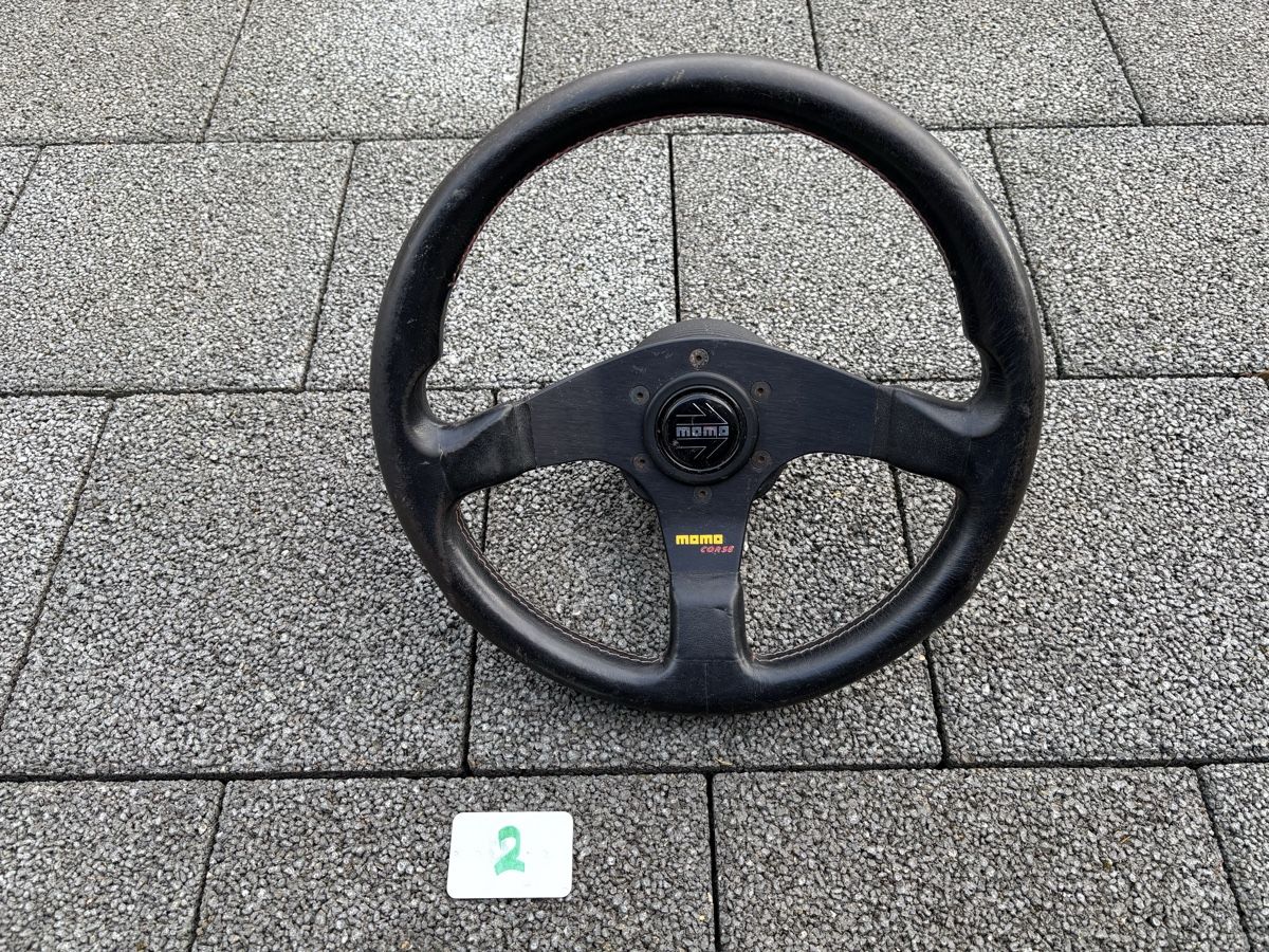 Tutti pezzi di ricambio auto: Lenkrad MOMO  – Usato da Hasle b. Burgdorf venduto da chrugi84 1