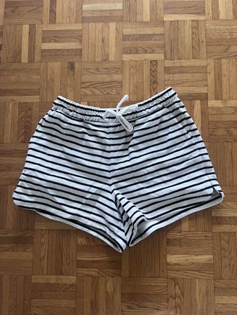 Sommer-Shorts mit Streifen - Grösse S