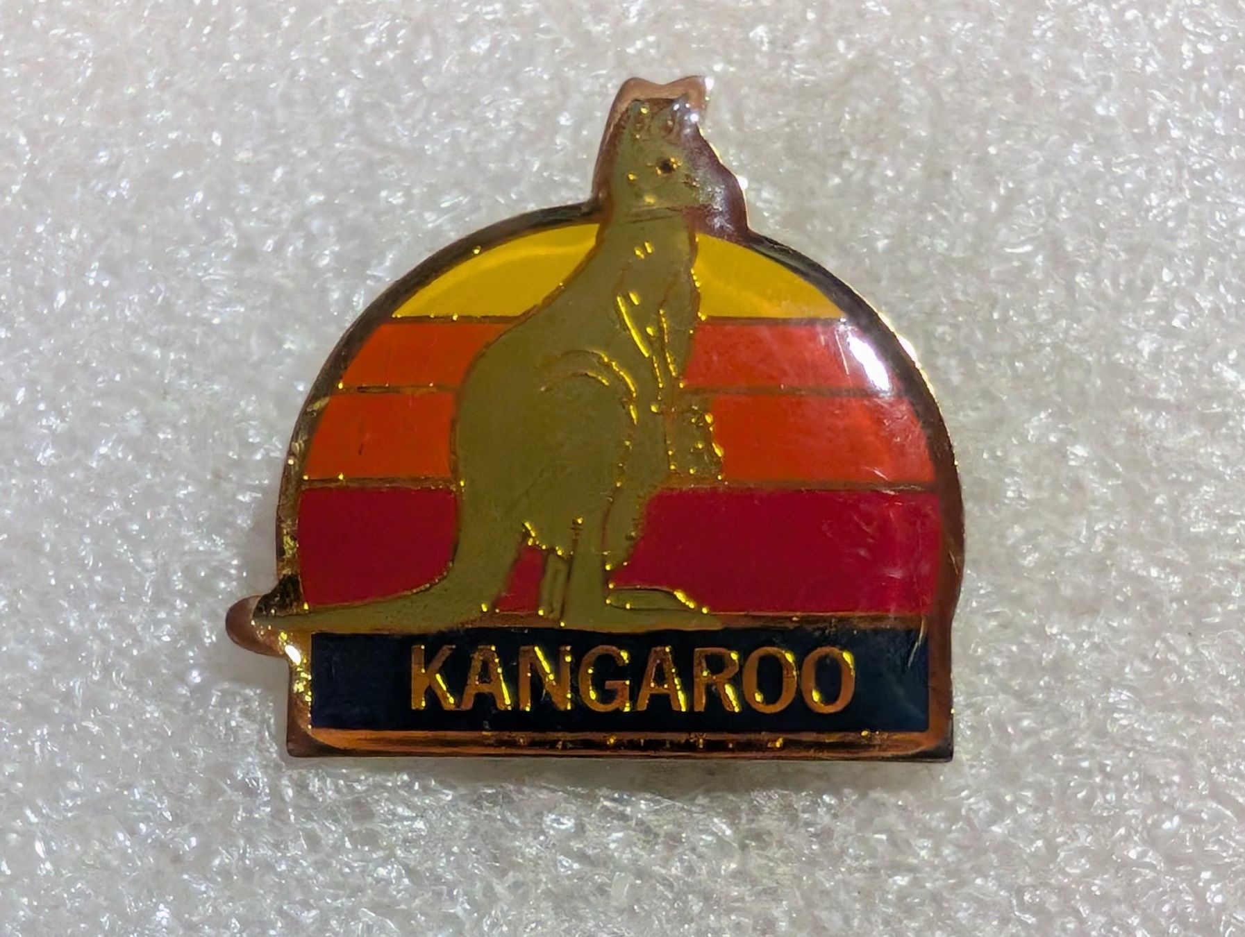 Placchette & Badge: Ansteckpin 214: Kangaroo – Usato da Oppligen venduto da Pin-Fall-Shop