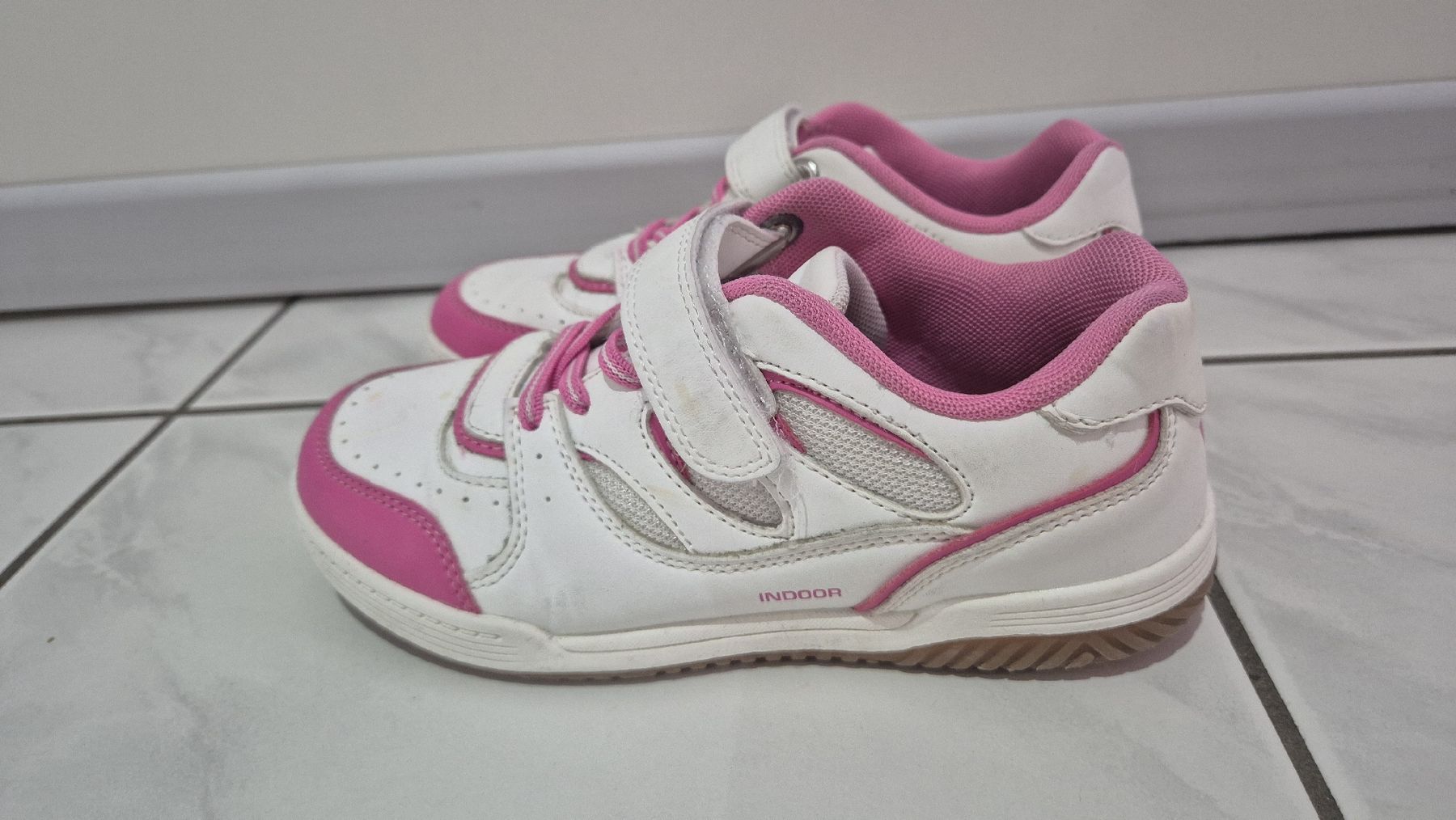 Scarpe per ragazze: Hallen-Turnschuh Grösse 34 – Usato da Rain venduto da Bienchen86 3