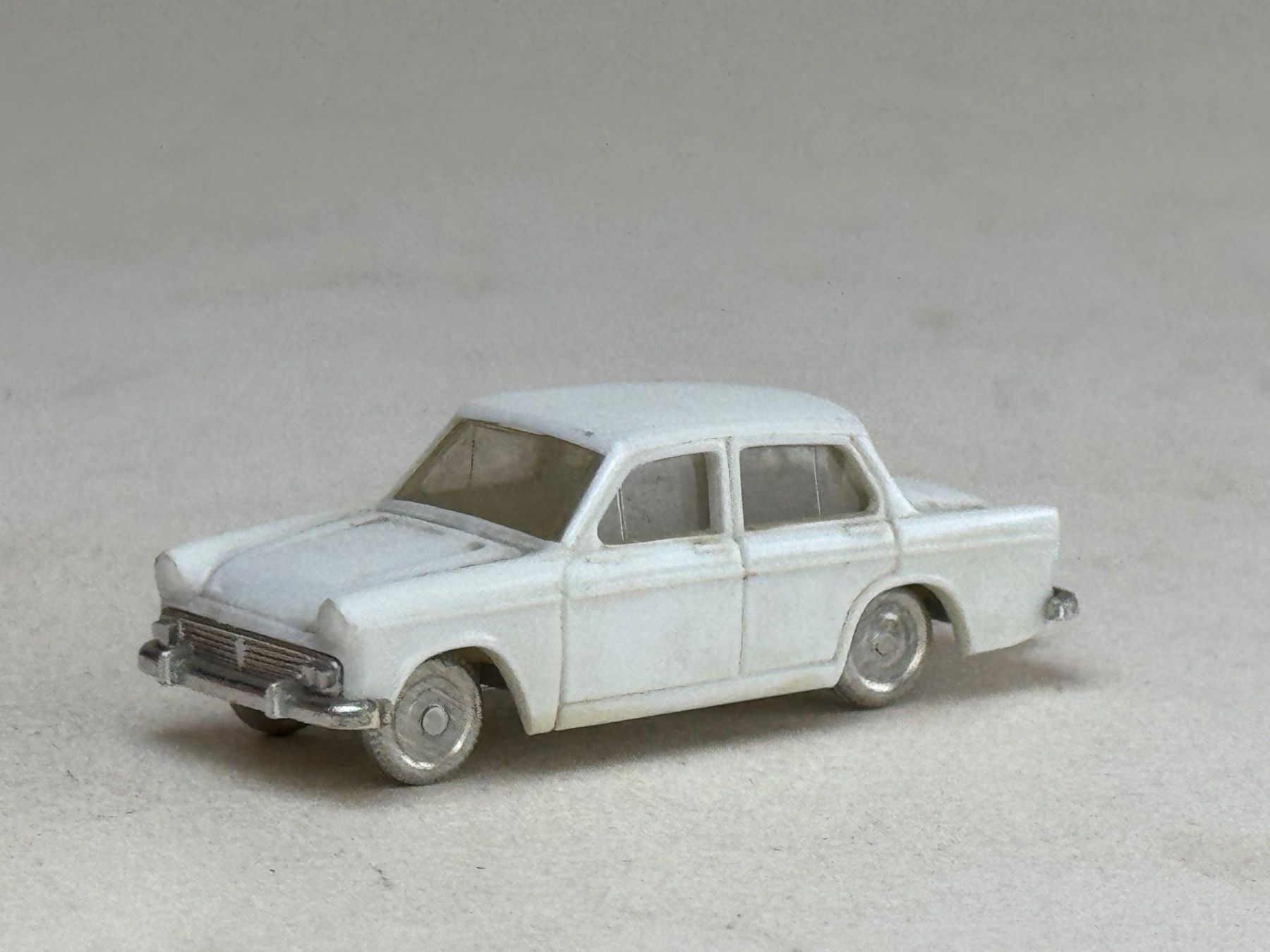 Ford Modellautos: VE1- Minix Hillman Mini weiss mit Kupplung – Gebraucht aus Elm von Wikmtz