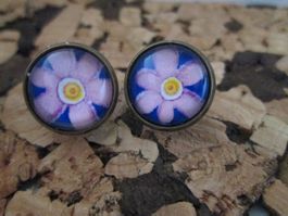 Wundervolle Ohrstecker Blume vers. Ausführungen Cabochon