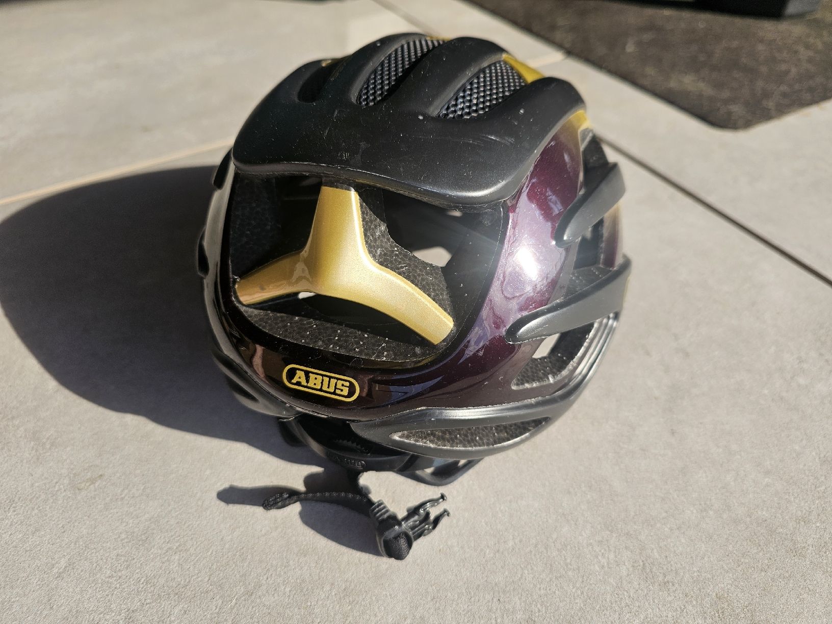 Abus Caschi: Abus, Helm,  – Usato da Rotkreuz venduto da canyon05 2