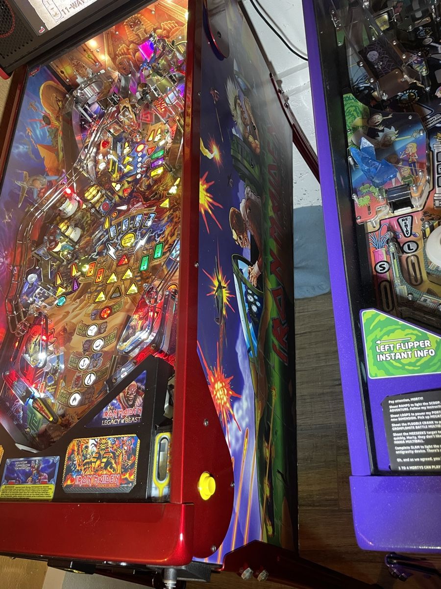 Stern Pinball Flipper: Je vends flipper stern Iron Maiden LE – Usato da Les Brenets venduto da serialdrink 2