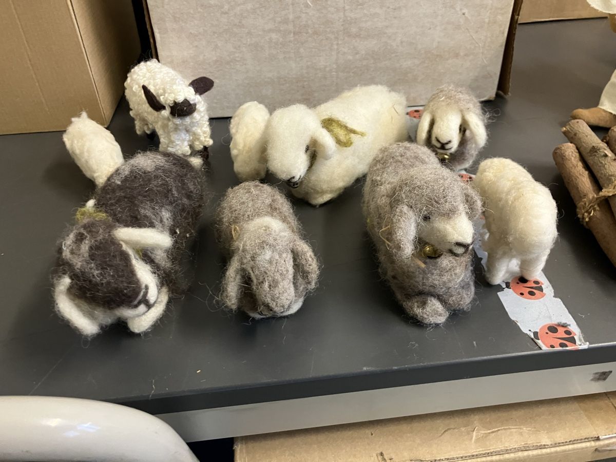 Figurines: Krippenfiguren aus Stoff / Weihnachtskrippe – D'occasion à Aarburg par Wendepunkt_Fundgrube 3
