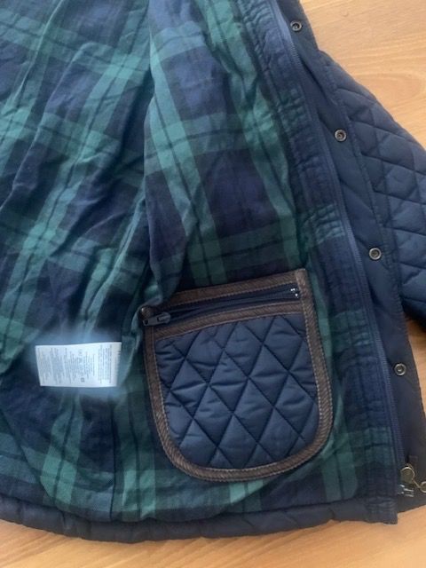 Jacken: HACKETT Navy Quilted Padded Jacket. Grösse 11-12 Jahre – Gebraucht aus Zürich von lilizurich 4