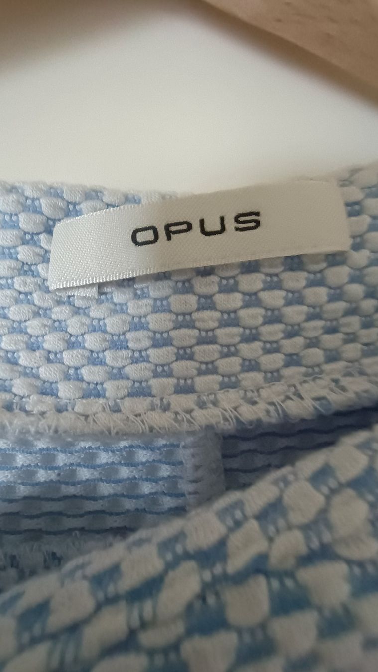 Opus T-shirts: Leichtes Opus Shirt – D'occasion à Zürich par jona8859 3
