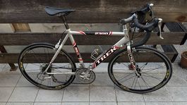 Vélo de course trek