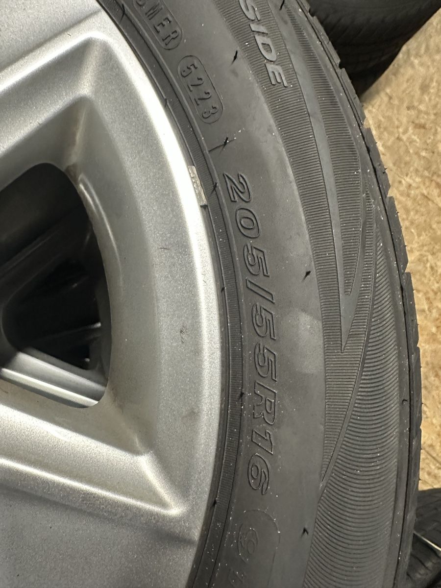 Pneumatici & Ruote complete: Sommerrad 205/55-16 VW – Usato da Henau venduto da Rico131 1