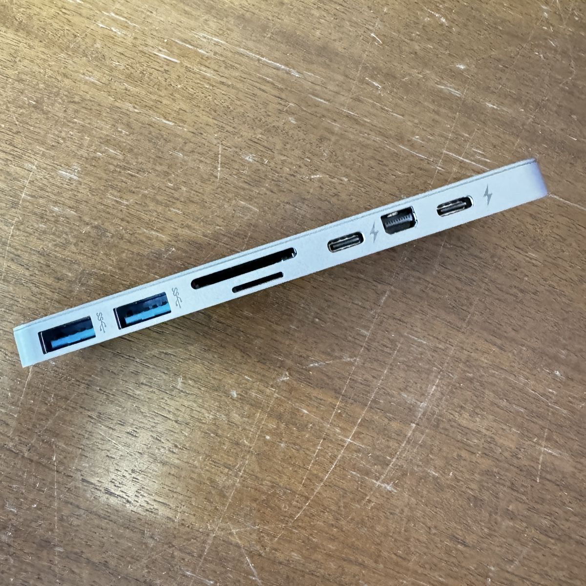 Hubs & Switches: Hyperdrive Pro Hub 8-in-2 – D'occasion à Zürich par Yemine 2