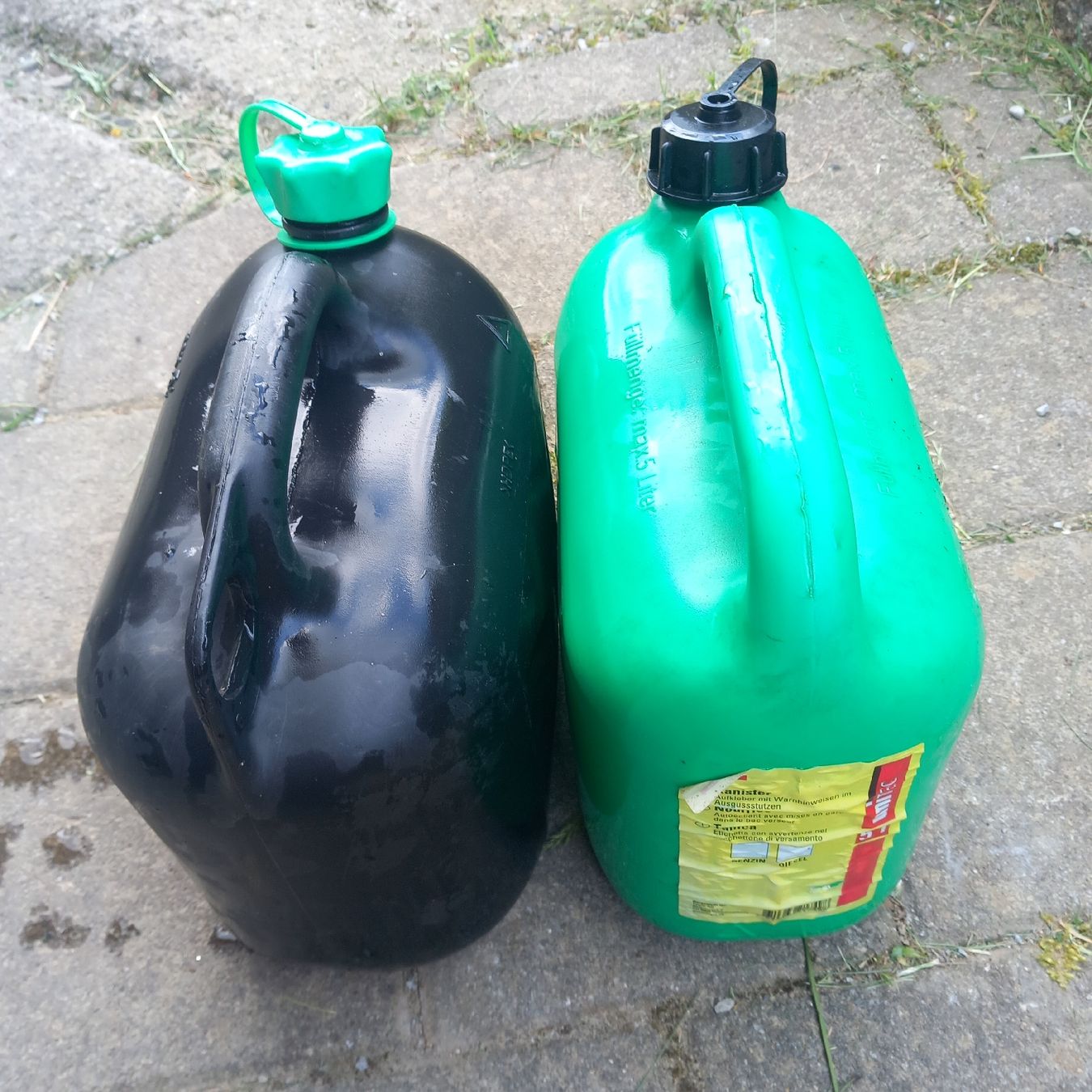 Taniche per benzina:  Benzinkanister 2 Stück – Usato da Ebnat-Kappel venduto da blazzi 3