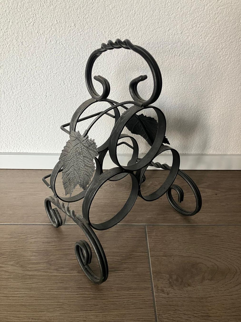 Tutte le decorazioni: Vintage Weinflaschenhalter – Usato da Jona venduto da m.brun