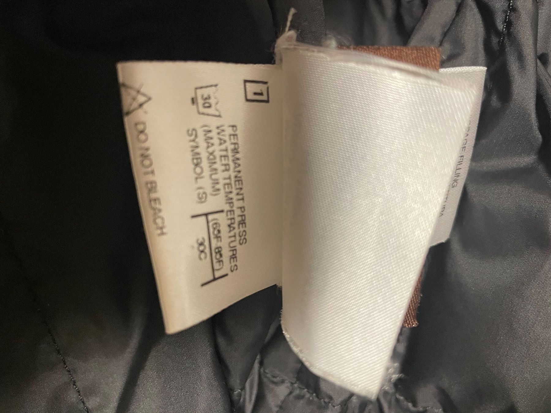 Moncler Giacche: Schwarze Moncler Steppjack/Blazer Gr 2 – Usato da Bern venduto da Rigoler 6