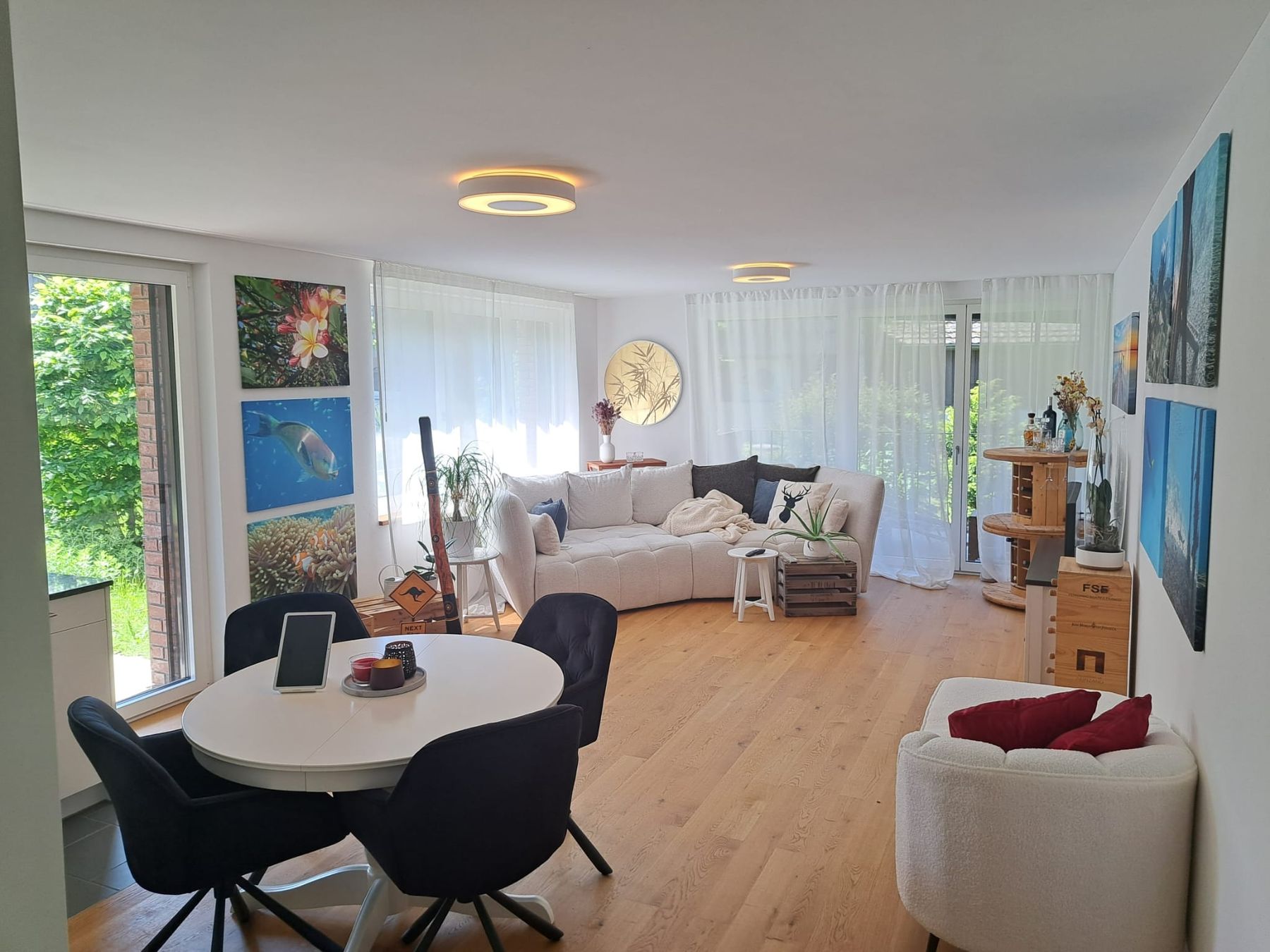 Foto & Immagini: Wohnzimmer Bild Livique – Usato da Fällanden venduto da WOOLVERINE 1