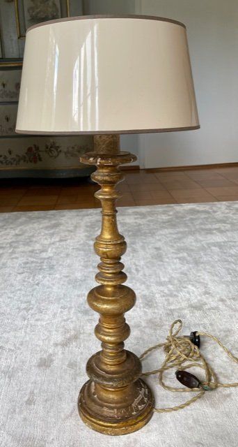 Lampade: Antike Lampe mit Schirm – Usato da Wohlen AG venduto da homecollectivech