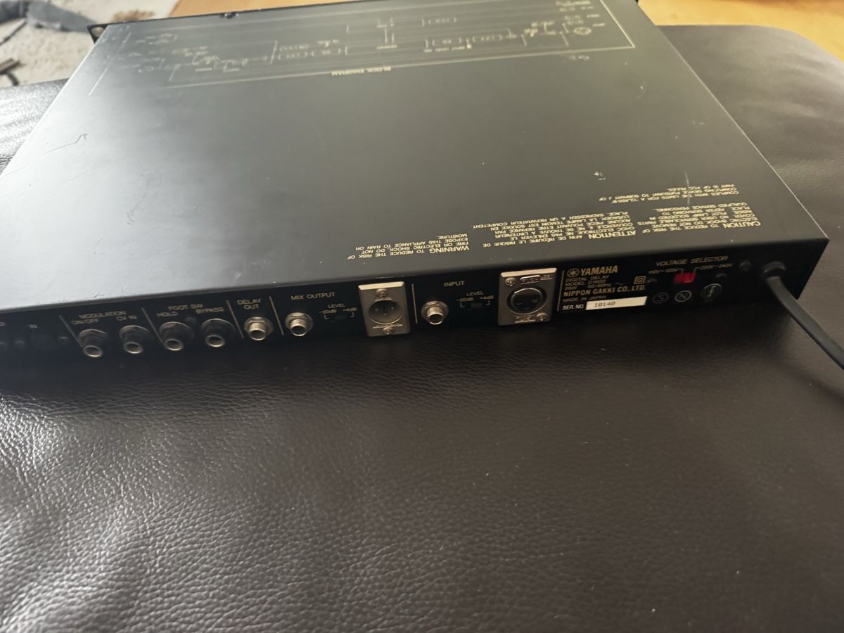 Yamaha Strumenti musicali: Yamaha D1500 - Top Delay! – Usato da Zürich venduto da 1cut2 5
