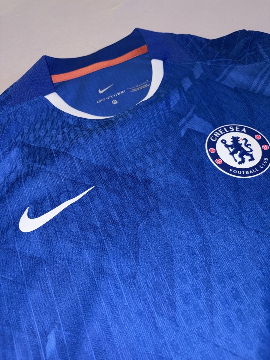 Nike Leibchen & Hosen: Chelsea Trikot + Shorts Authentic/ size M – Gebraucht aus Urdorf von YannisW. 1