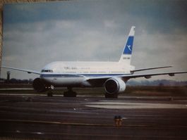 Kuwait Airways Boeing 777-269 9K-AOA