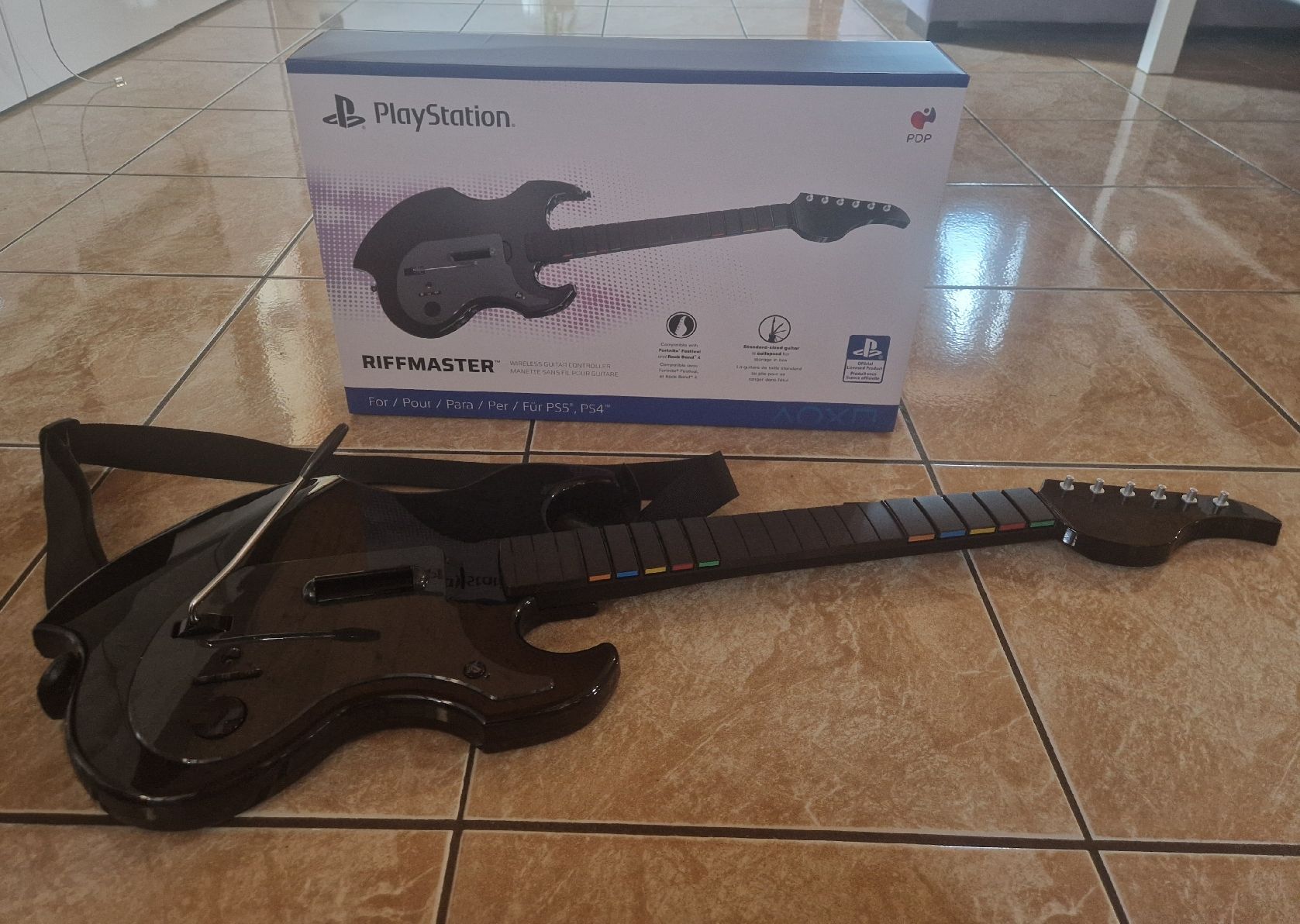 Controller: Riffmaster Guitar for Ps5 and Ps4 – Neu (gemäss Beschreibung) aus Osogna von pas_z7z7