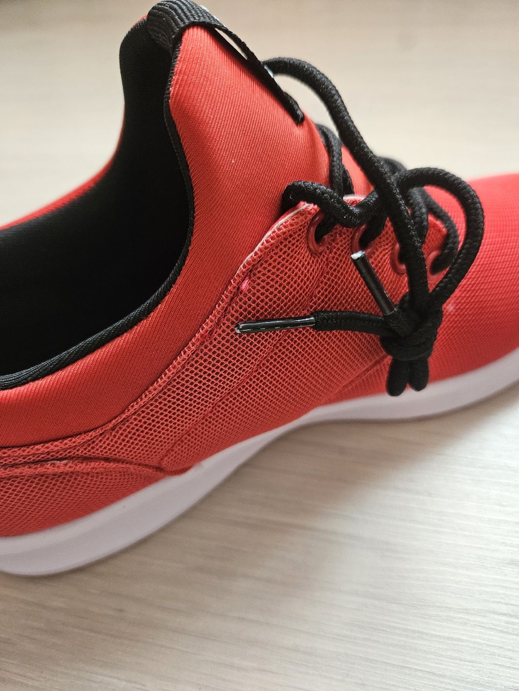 Scarpe da donna: NEUE Pier One Sneaker, Rot, Grösse 38 – Nuovo (secondo la descrizione) da Steckborn venduto da suz_v2v6 8