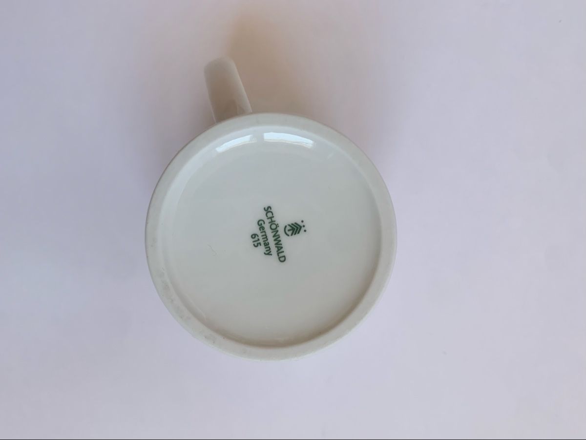 Tasses: Hohe Kaffeetasse – D'occasion à Zürich par Leonieonie. 1