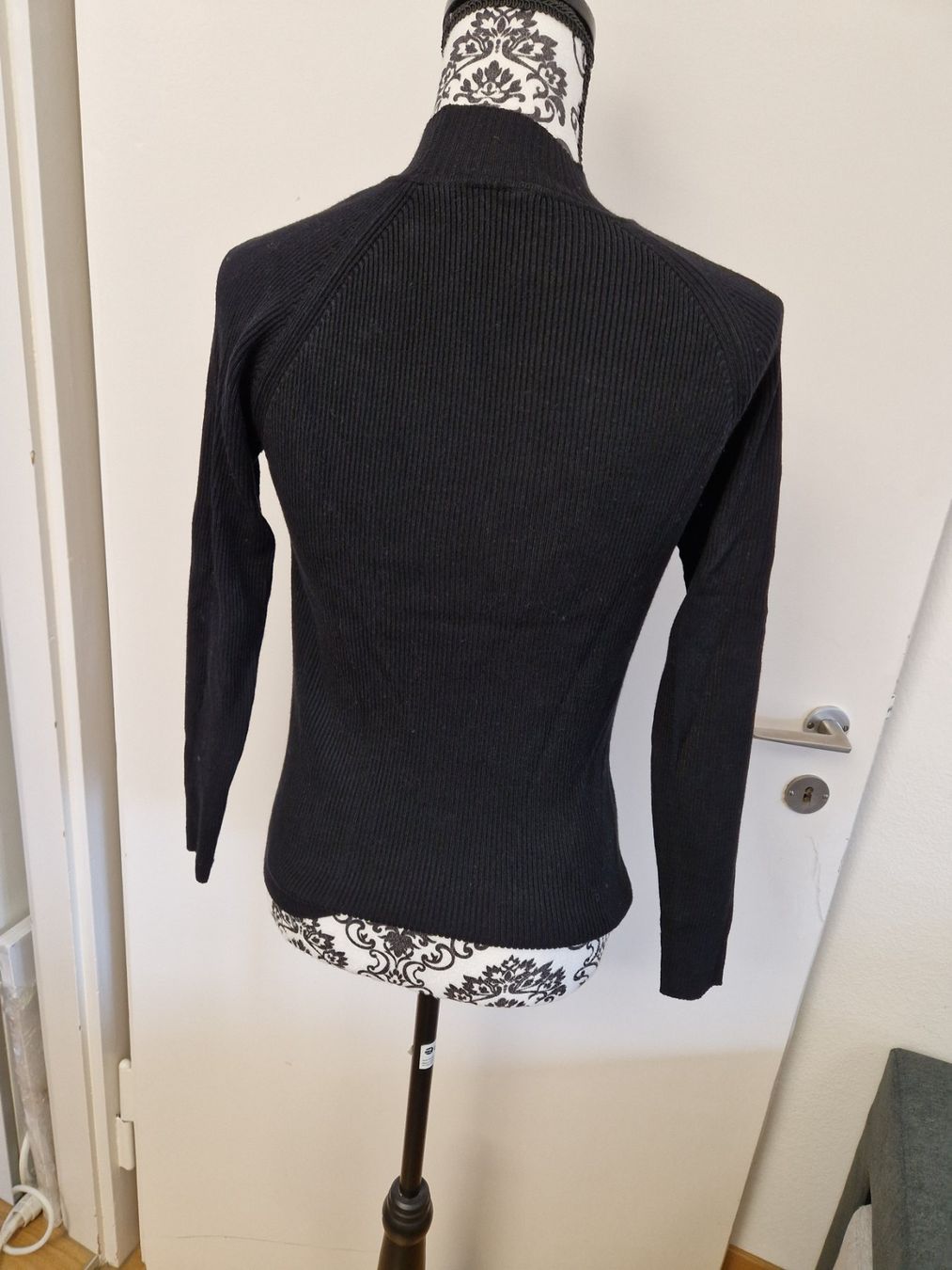 Maglioni & Felpe: 3 x Elegante Damenpullover, gerippt, mit Knöpfen Gr.M – Nuovo (secondo la descrizione) da Glattbrugg venduto da mas_75t2 5