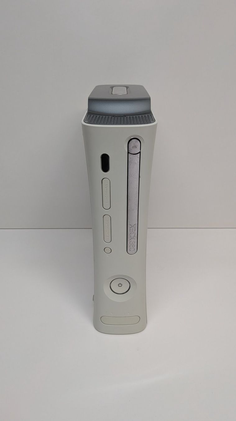 Microsoft Console: Microsoft Xbox 360 Konsole, Defekt – Difettoso da Menziken venduto da mame18 1