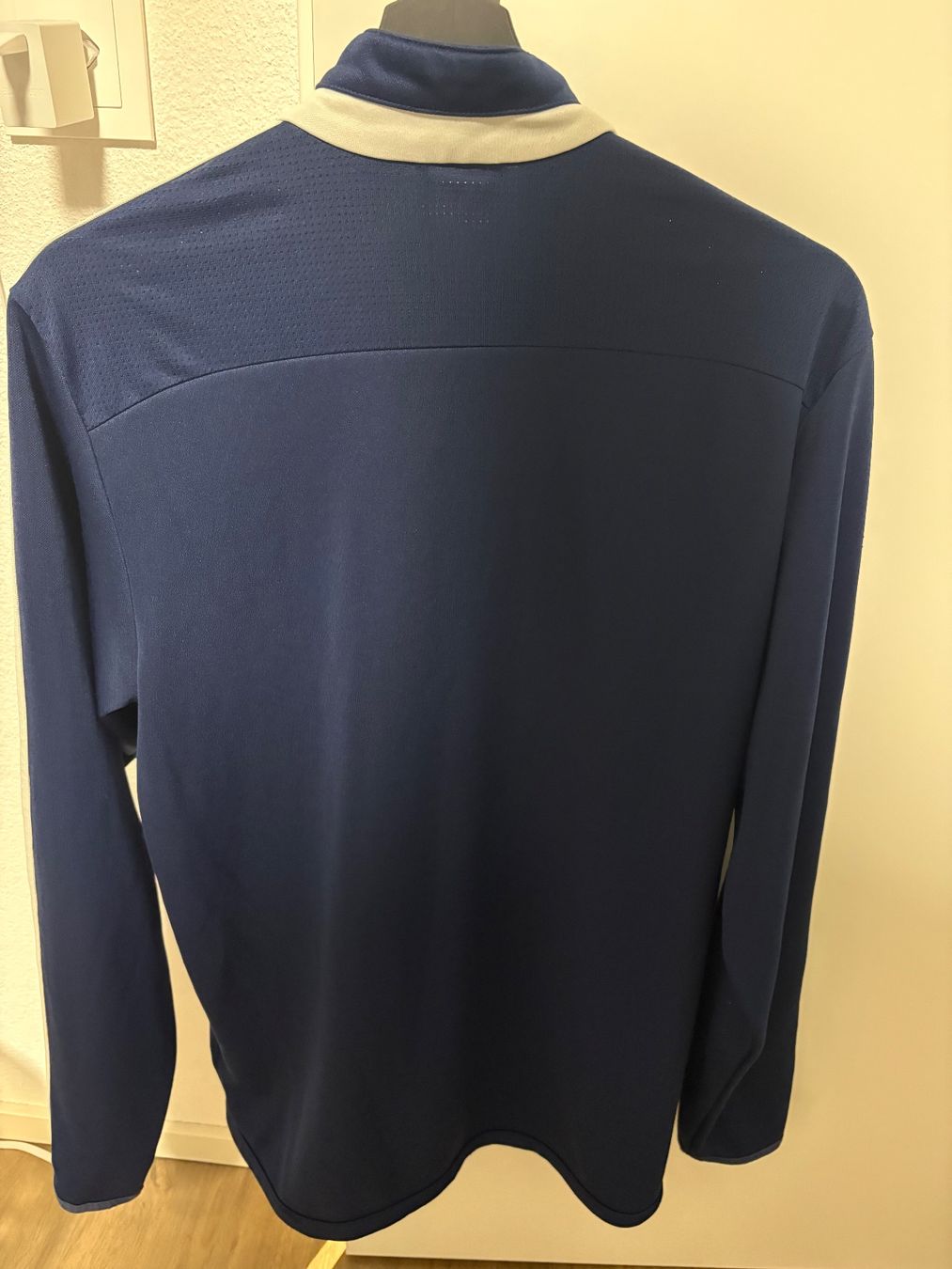 Adidas Maglioni & Felpe: ADIDAS TRAININGSPULLOVER GRÖSSE M – Usato da Matzingen venduto da dkl_6khr 1